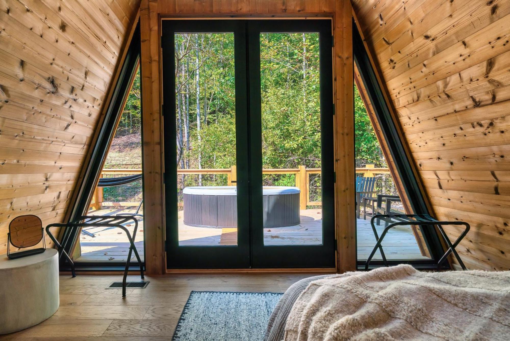 Вилла An Escape To The Forest, A Smoky Mountain A-Frame Cabin, Couple'S Romantic Get-Away! Севьервилл Экстерьер фото